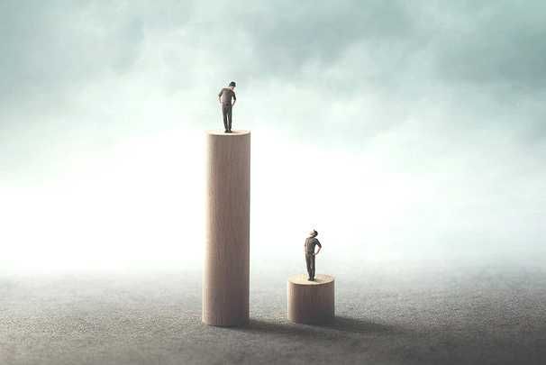 Người giàu ở nước nghèo, người nghèo ở nước giàu