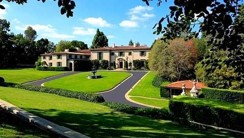 Những chiêu lừa bất động sản trên thế giới