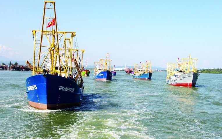 Tàu vỏ thép theo NĐ67